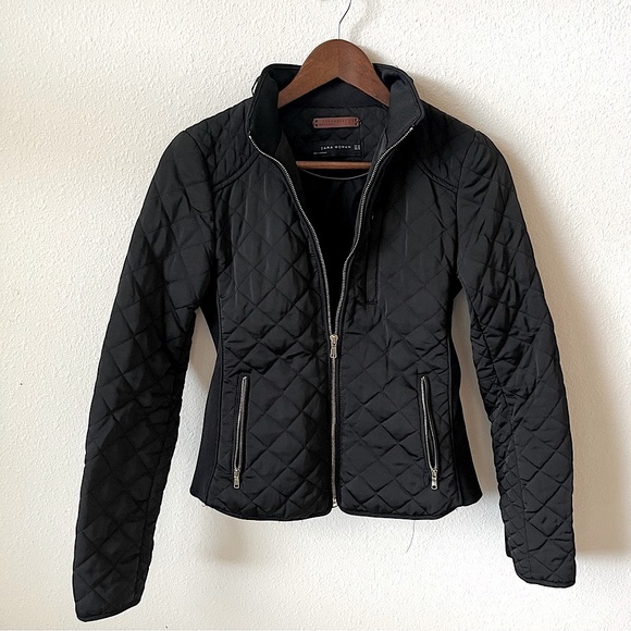 Zara Jackets & Blazers - Zara Black Puffer Pocketed Zip Up Elegant Everyday Jacket Quilted Design